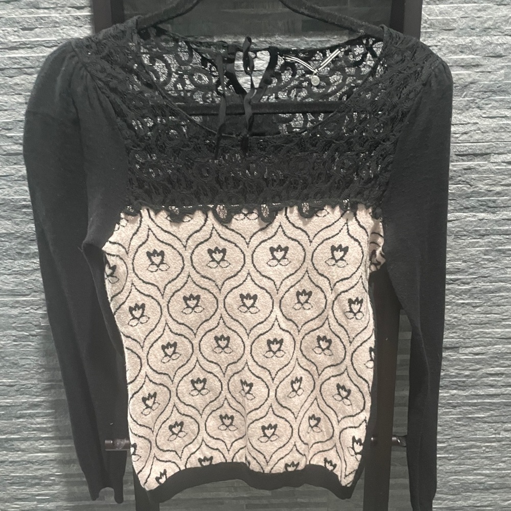 Anthropologie Knitted & Knotted Brand Sweater